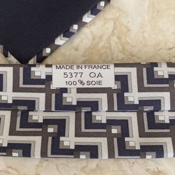 Hermes 100% Silk Geometric Pattern Blue/Grey/Brown - Picture 9 of 9
